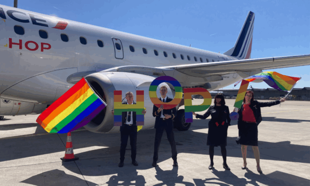 Des vols « Arc-en-ciel » à l’occasion de la journée internationale de lutte contre les LGBT-phobies
